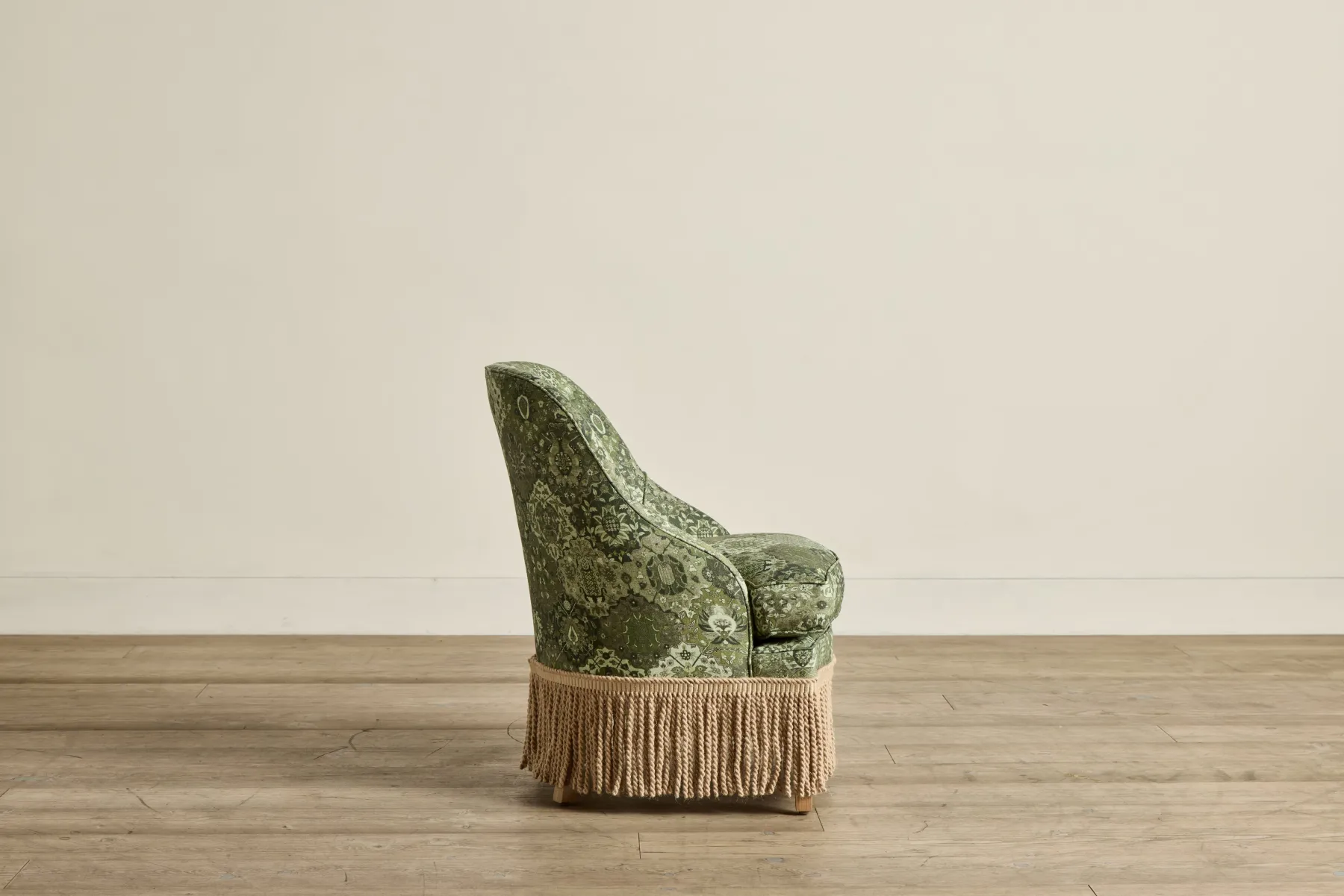 Fireplace Pull Up Chair*NICKEY KEHOE Fashion