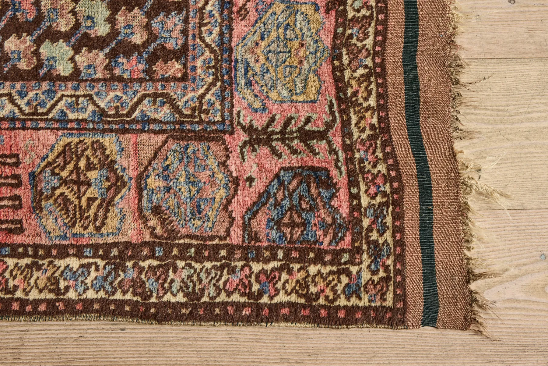Floral Baluch Rug 3’10 X 5’10*VINTAGE Fashion