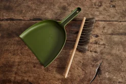 Green Dustpan & Hand Broom*HIDDEN Fashion