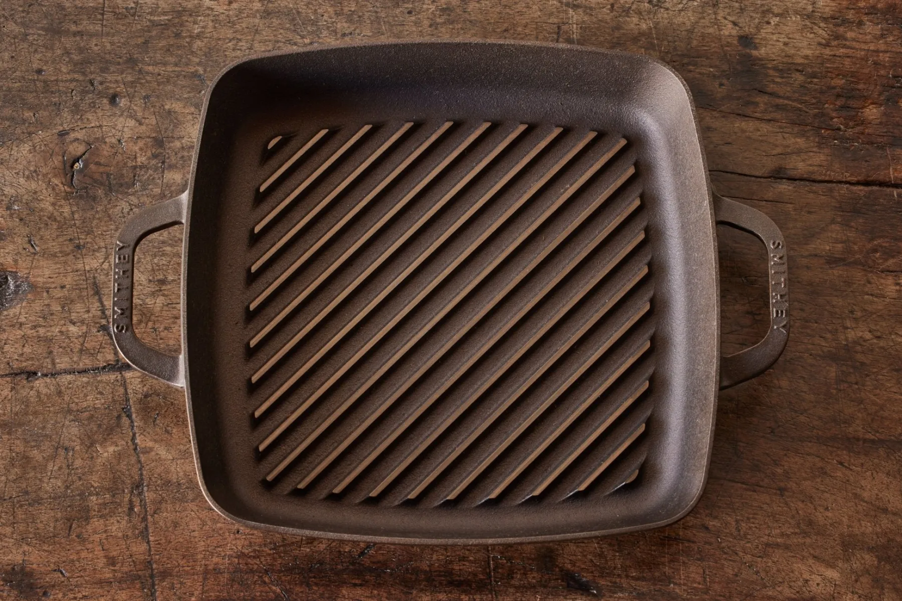 No. 12 Grill Pan*SMITHEY Clearance