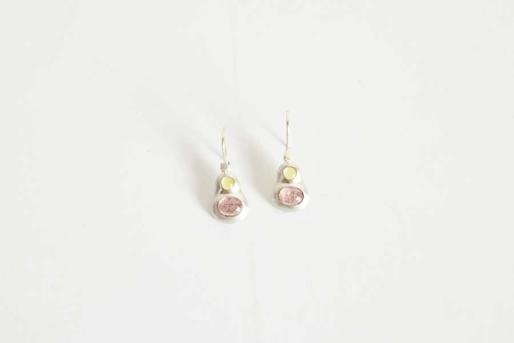 Pair of Chromatic Earrings*Quarry Best