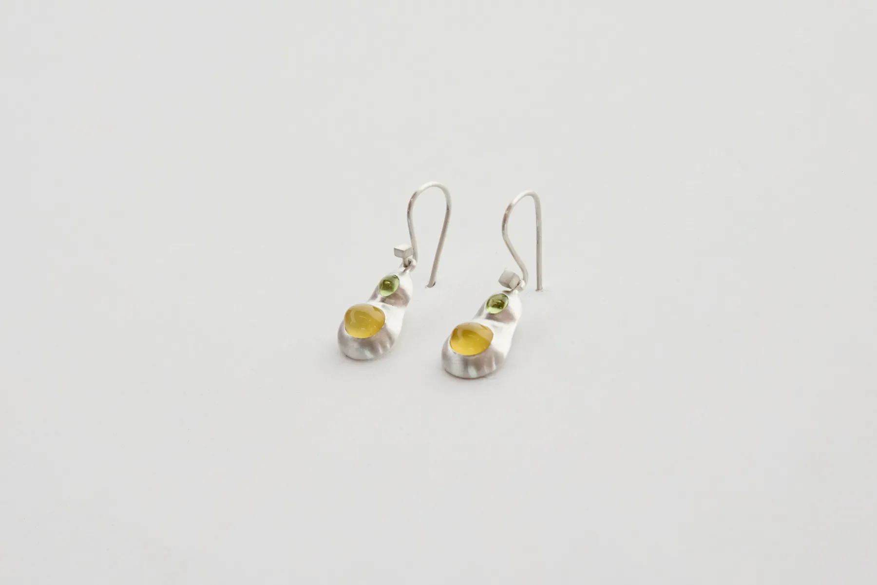 Pair of Chromatic Earrings*Quarry Discount