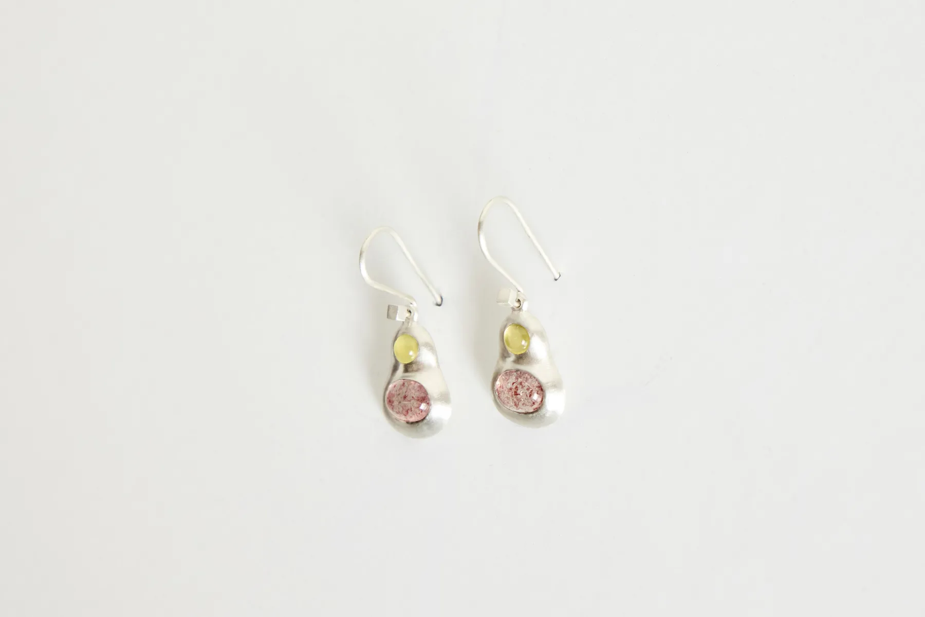 Pair of Chromatic Earrings*Quarry Best