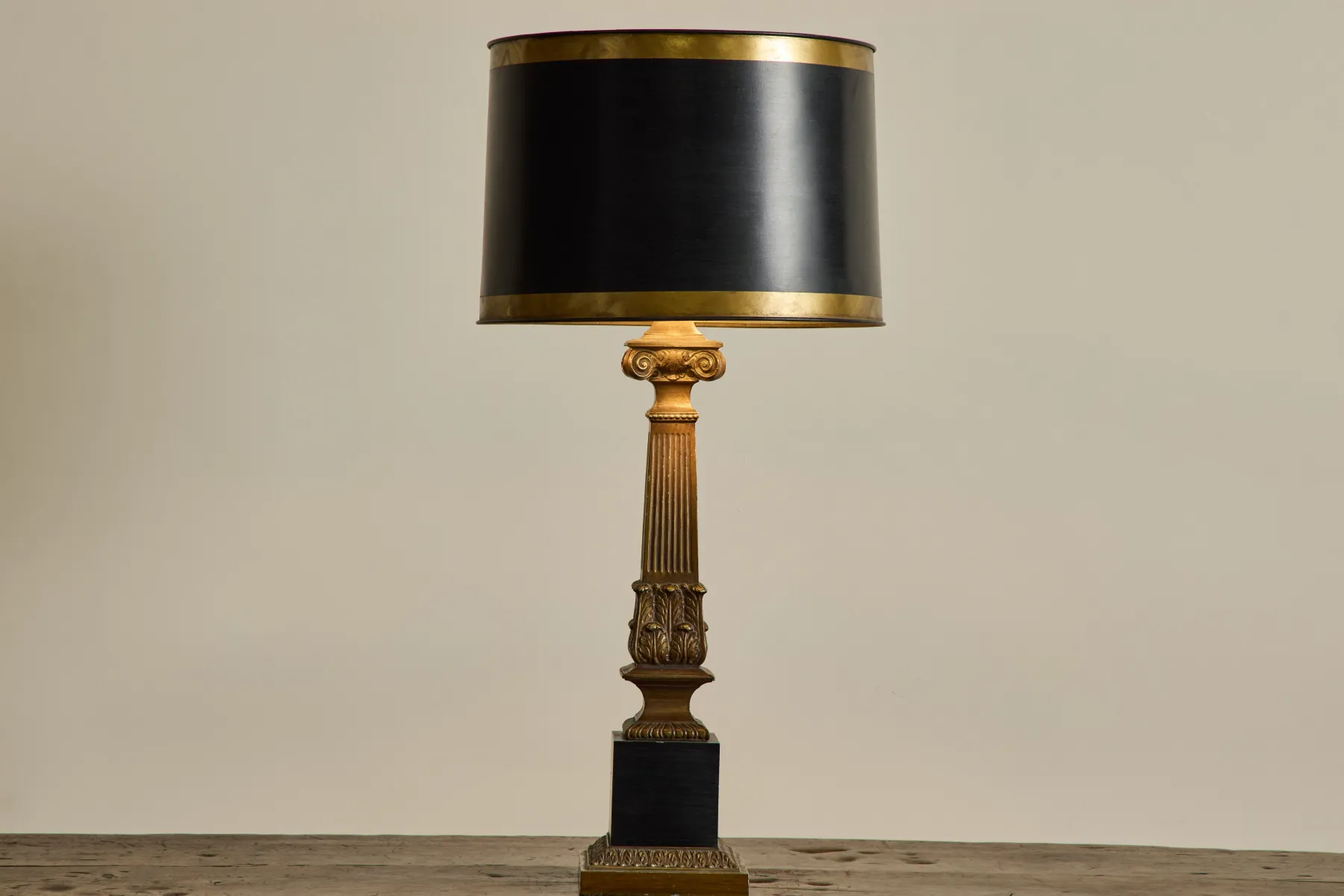 Pair of Neoclassical Lamps*VINTAGE Online