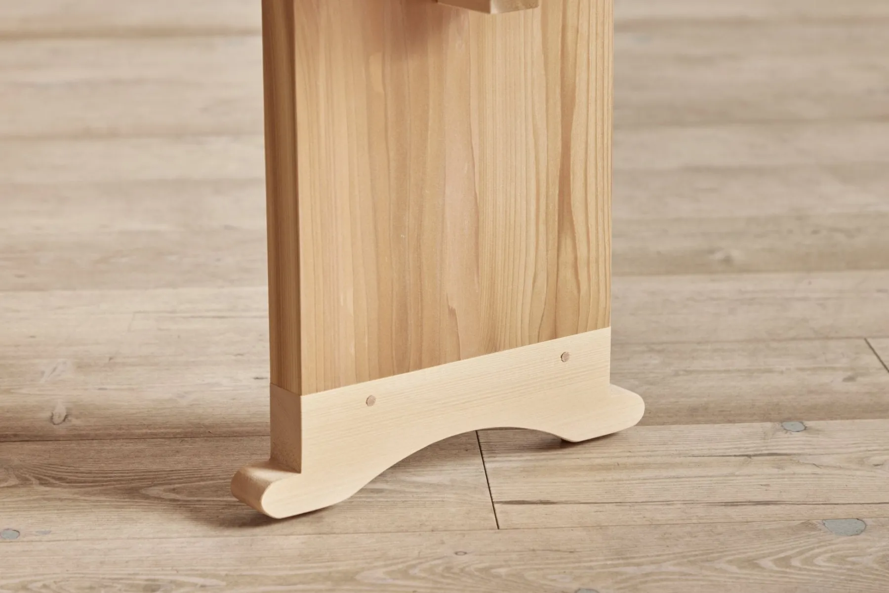 Plank Picnic Bench*NICKEY KEHOE New