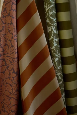 Quercus Linen in Aubergine*NICKEY KEHOE Online