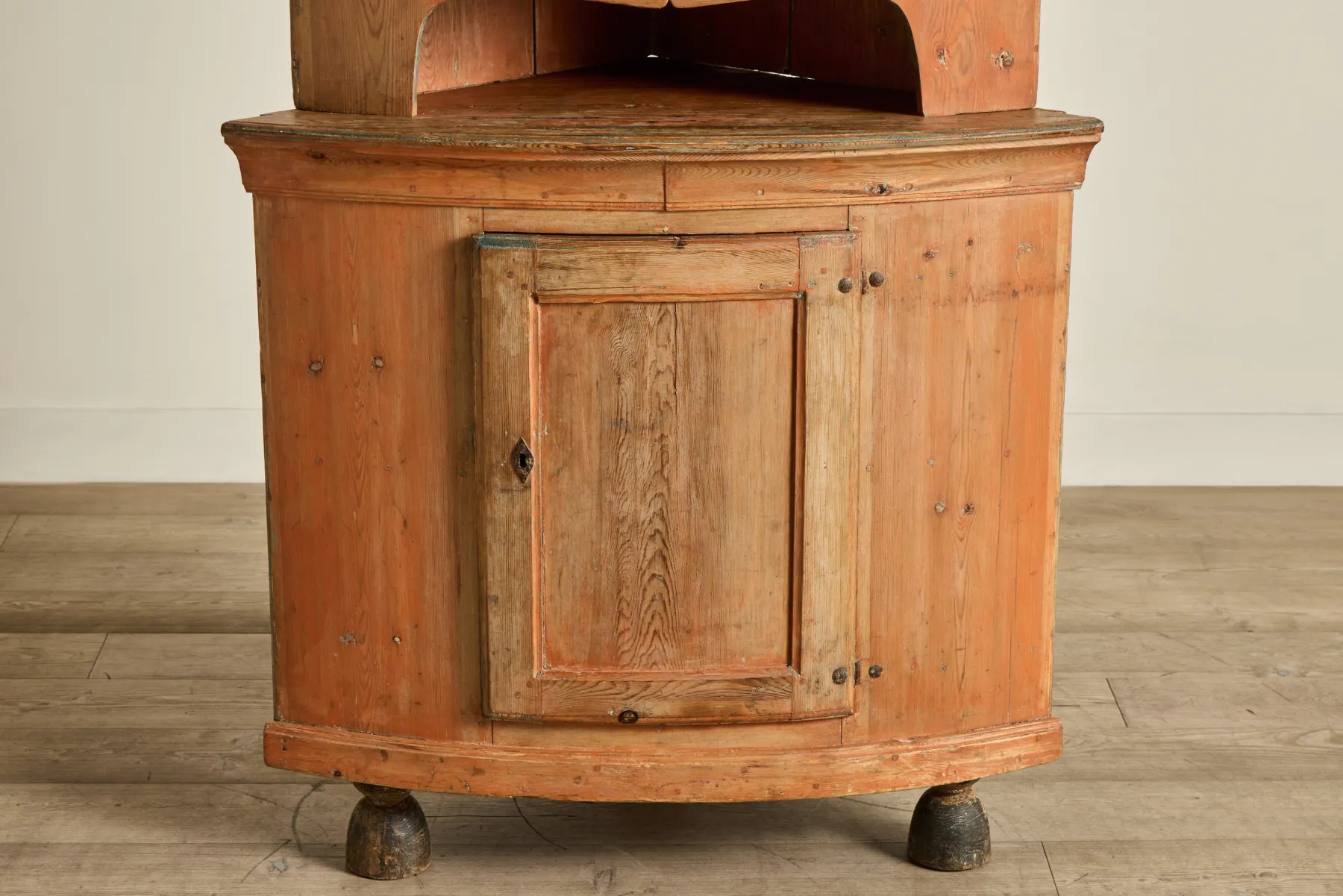 Rustic Corner Cabinet*VINTAGE New