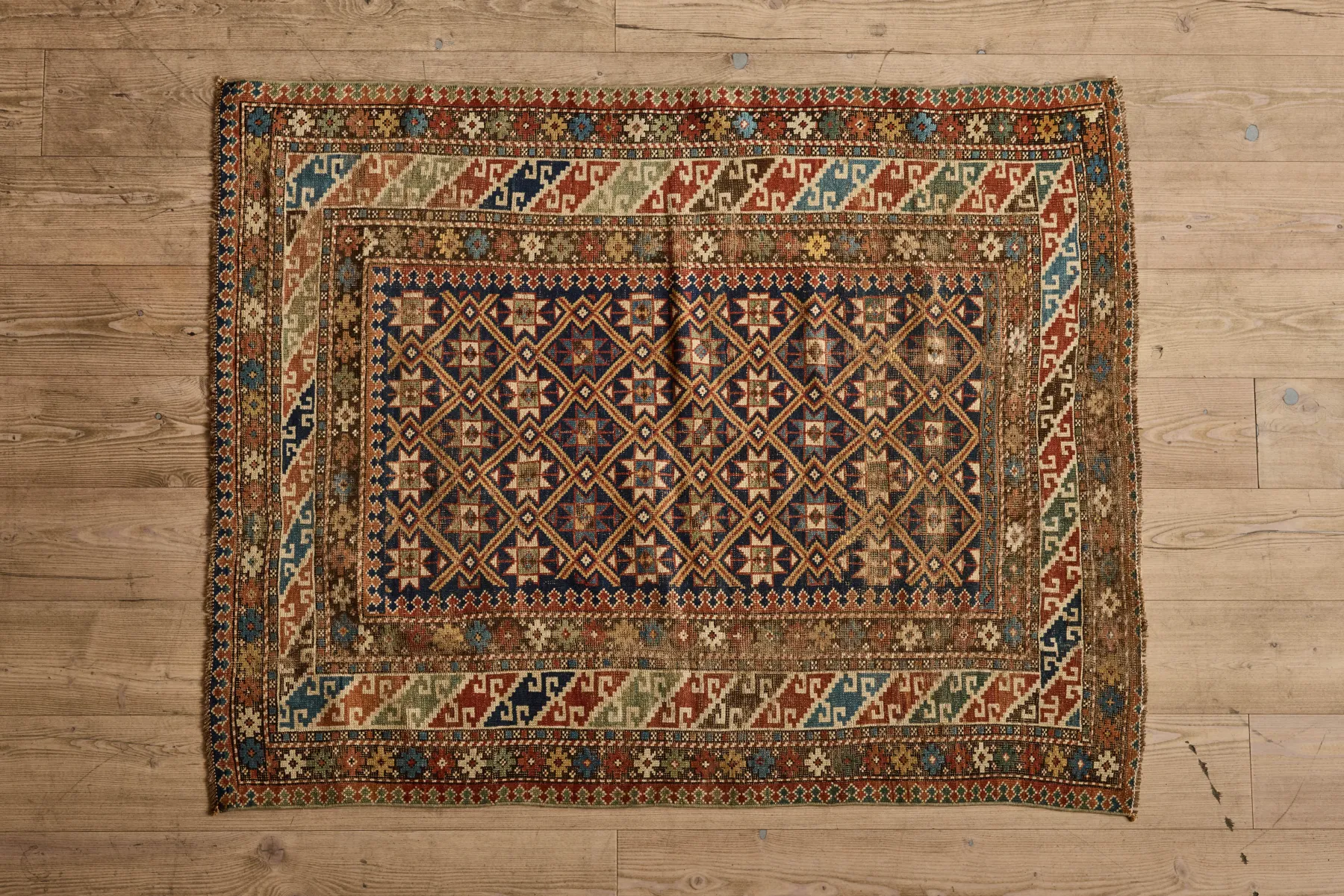 Shirvan Rug 4' x 5'*VINTAGE Hot