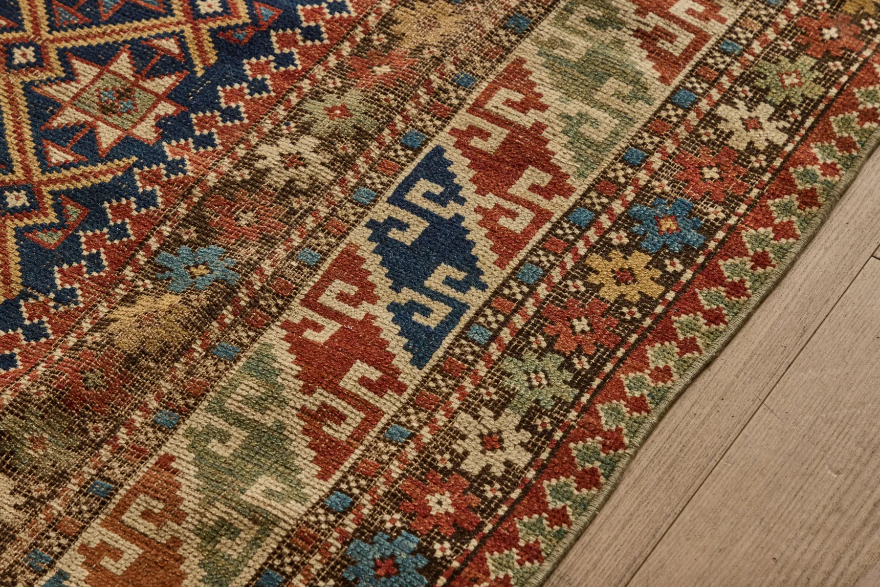 Shirvan Rug 4' x 5'*VINTAGE Hot