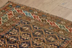 Shirvan Rug 4' x 5'*VINTAGE Hot