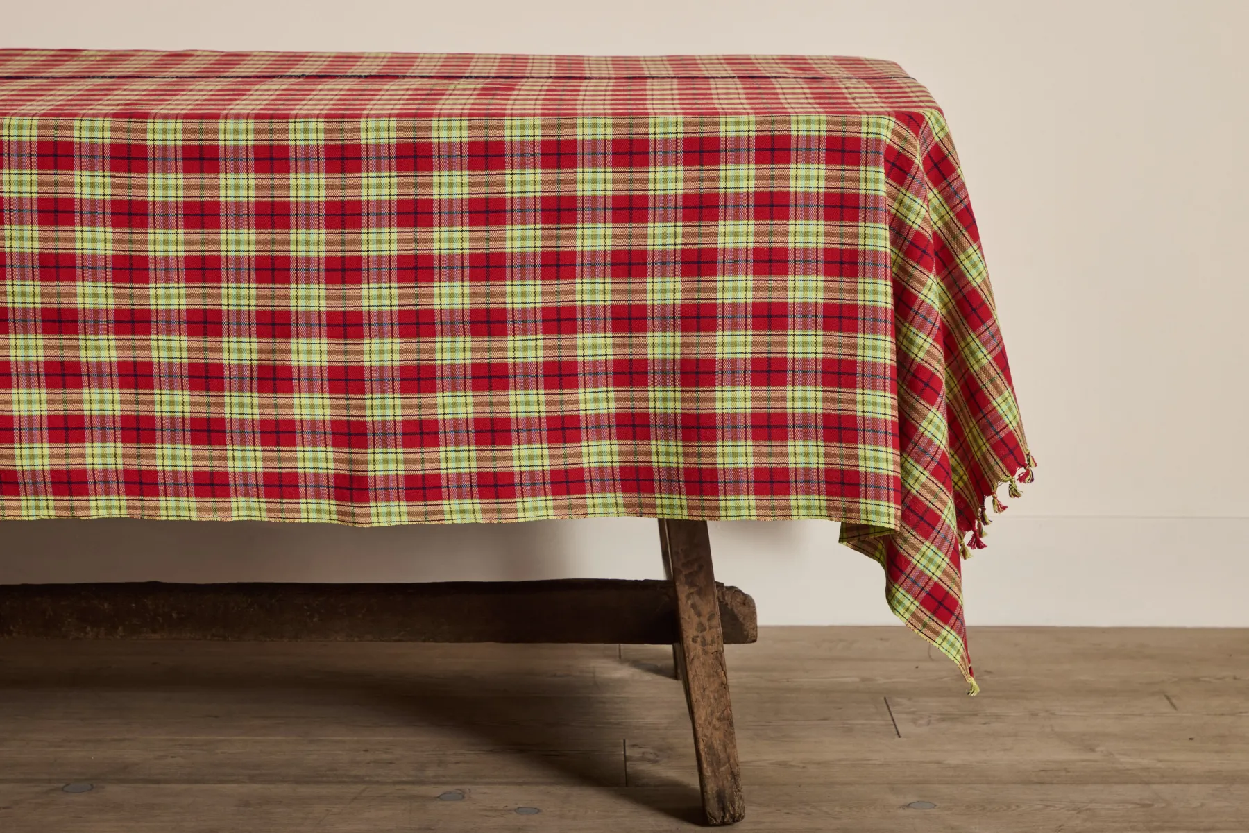 St. Nickey Plaid Tablecloth*HEATHER TAYLOR HOME Best