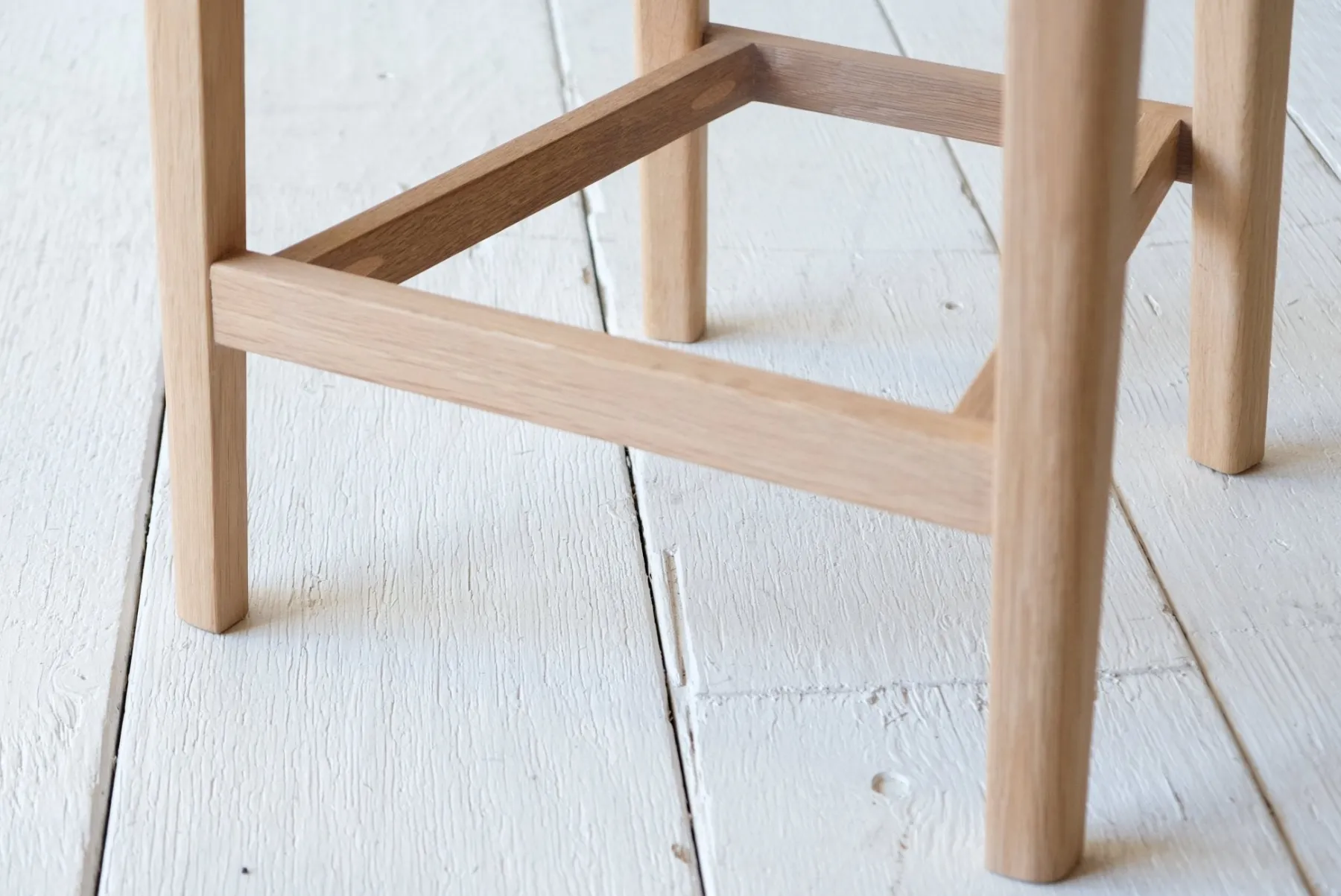 Swiss Back Counter Stool*NICKEY KEHOE Best