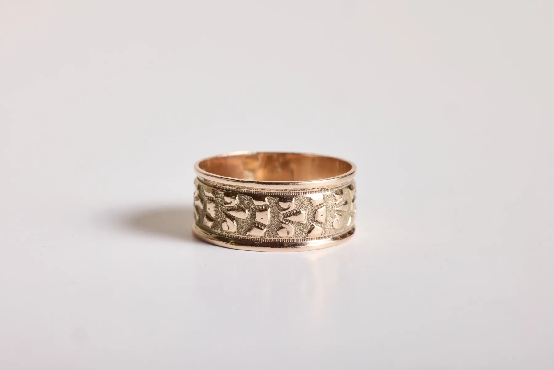 Victorian Etched Ring*SUZANNE DONEGAN Hot