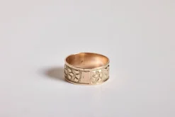 Victorian Etched Ring*SUZANNE DONEGAN Hot