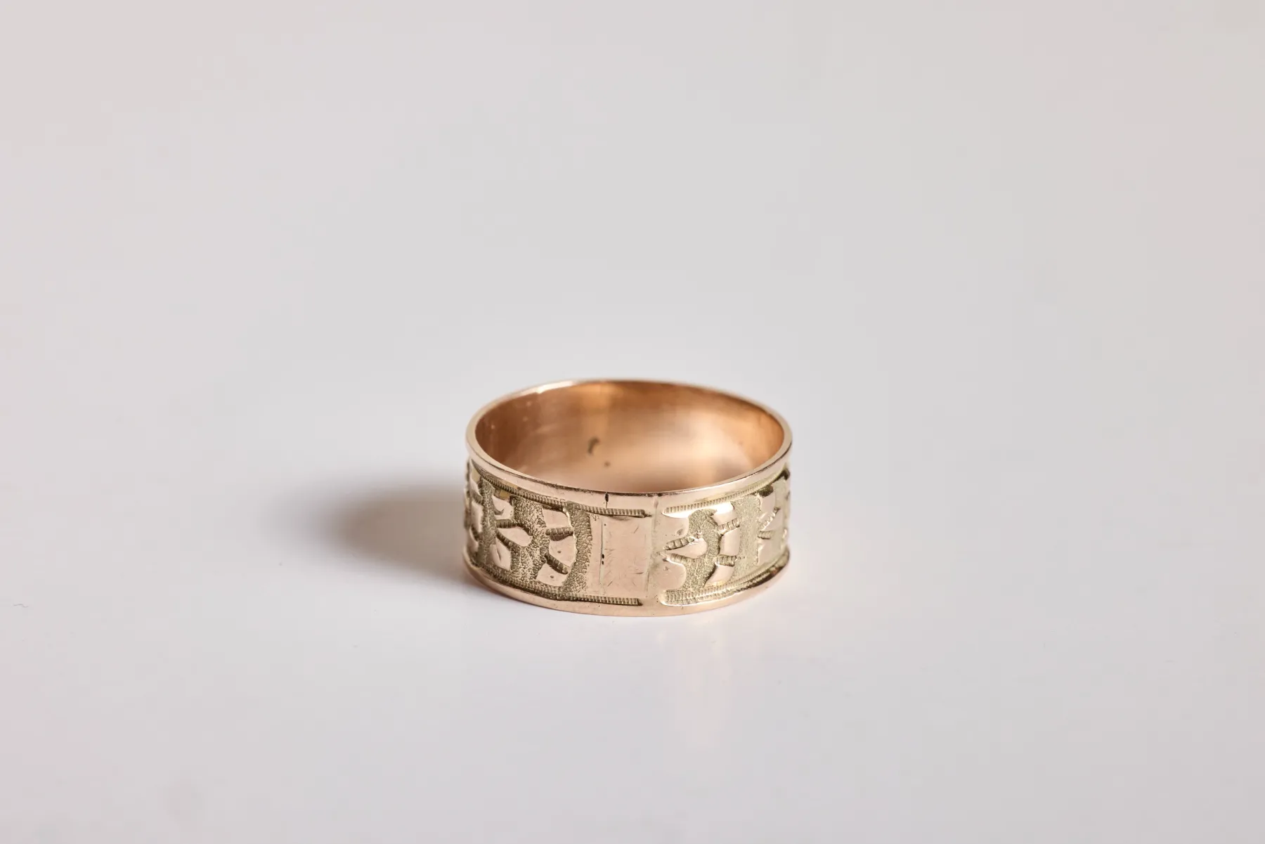 Victorian Etched Ring*SUZANNE DONEGAN Hot
