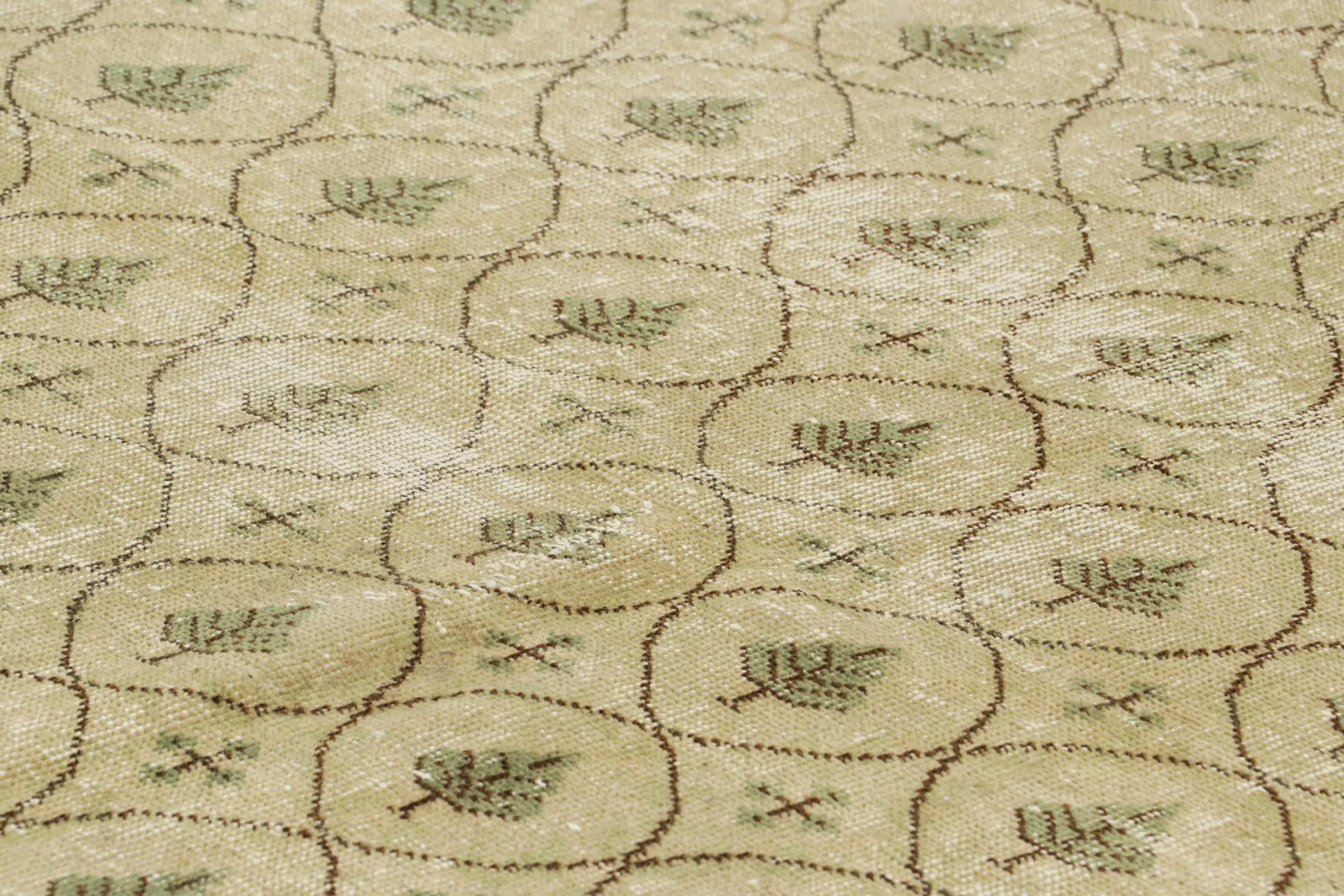 Zeki Muren Rug 6'10 x 7'3*VINTAGE Fashion