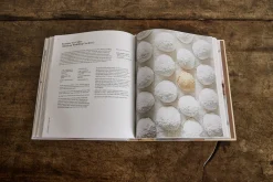 Zoë Bakes Cookies: Everything You Need to Know to Make Your Favorite Cookies and Bars, Zoe François*HIDDEN Outlet